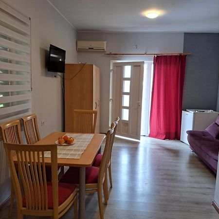 Sobe Apartmani Svitlana Sukošan Dış mekan fotoğraf